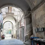 Maiorani Family Apartment Nel Centro Di Napoli